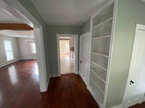 437 Prospect Ave, Unit Left in East Aurora, NY - Building Photo - Building Photo