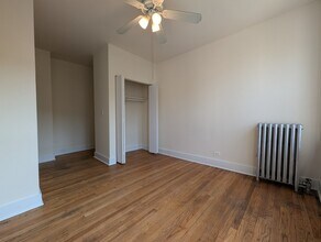 1532 N Kedzie Ave in Chicago, IL - Building Photo - Building Photo