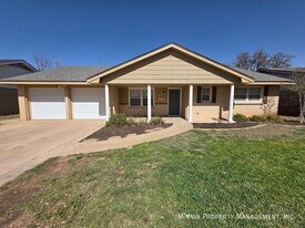3216 Camarie Ave in Midland, TX - Building Photo