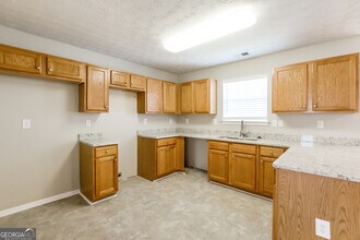 2419 Napa Valley Dr in Villa Rica, GA - Building Photo - Building Photo