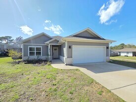 1821 Lubbock Rd in Gulf Breeze, FL - Building Photo