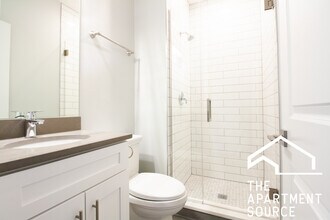 2105 N Sedgwick St in Chicago, IL - Building Photo - Building Photo