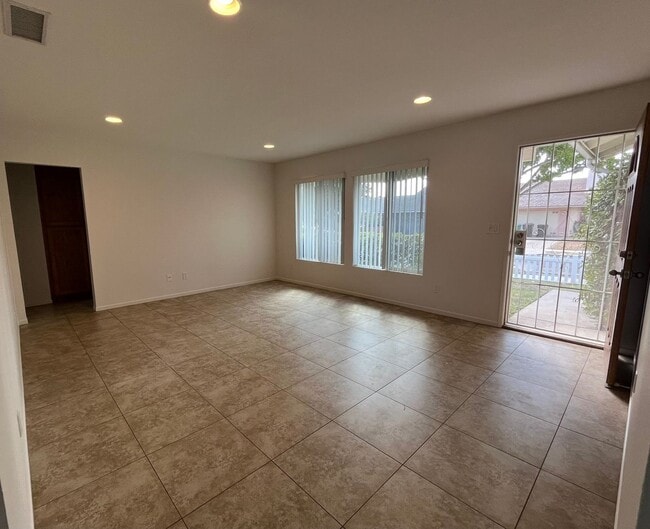 3535 Mount Burnham Ct in San Diego, CA - Building Photo - Building Photo