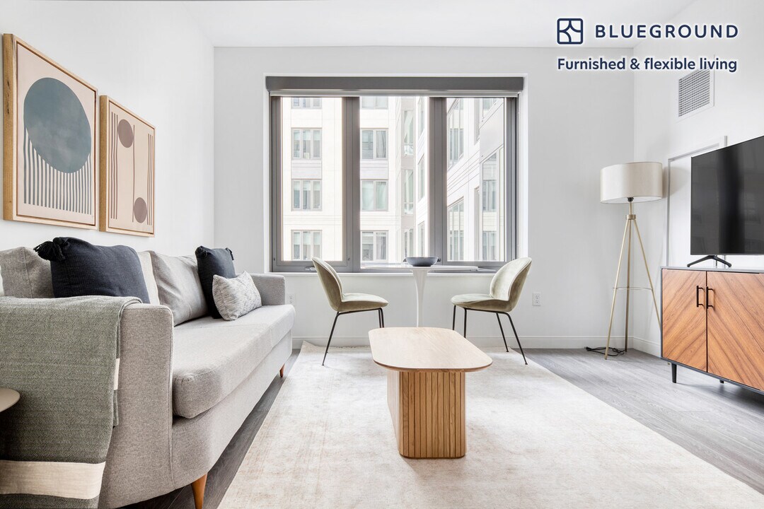 89 E Dedham St-Unit -FL4-ID569 in Boston, MA - Building Photo