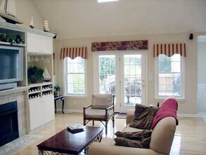 5 Gables Way in Greenville, SC - Building Photo - Building Photo
