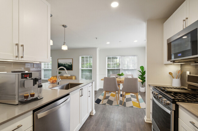 Everly Darien in Darien, CT - Building Photo - Building Photo