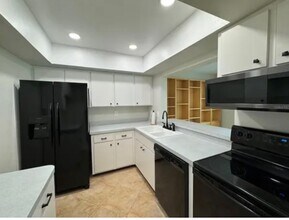 6312 7th Ave W in Bradenton, FL - Foto de edificio - Building Photo