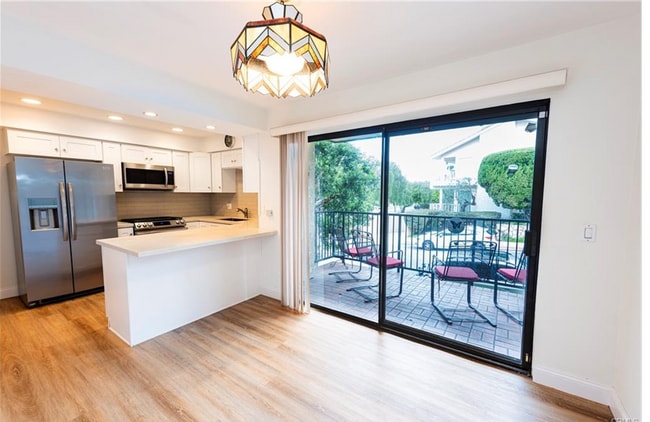 2201 Vía Carrillo in Palos Verdes Estates, CA - Building Photo - Building Photo