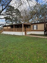 36022 Lomax Rd in Brookshire, TX - Building Photo