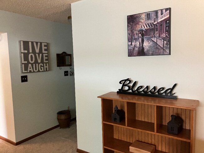 6946 Gayle Lyn Ln in Colorado Springs, CO - Building Photo - Building Photo