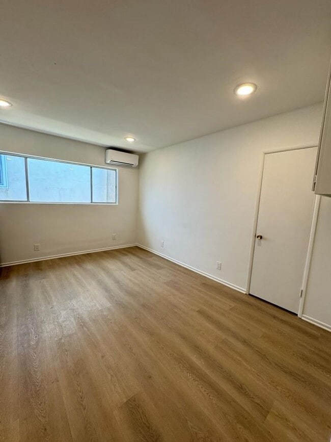 Primetime Brentwood in Los Angeles, CA - Foto de edificio - Interior Photo