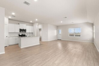 2831 Calandra Lark in New Braunfels, TX - Foto de edificio - Building Photo