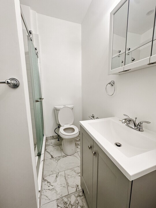 15 Pond St, Unit 2 in Boston, MA - Foto de edificio