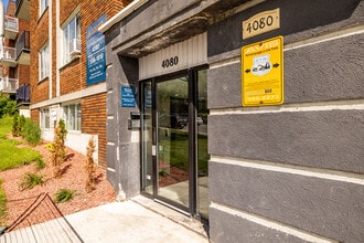 Le Côte Sainte-Catherine in Montréal, QC - Building Photo - Building Photo