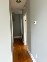 34 Channing St, Unit 1 in Newport, RI - Foto de edificio - Building Photo