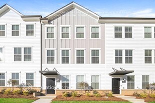 13011 Western Ln in Charlotte, NC - Building Photo