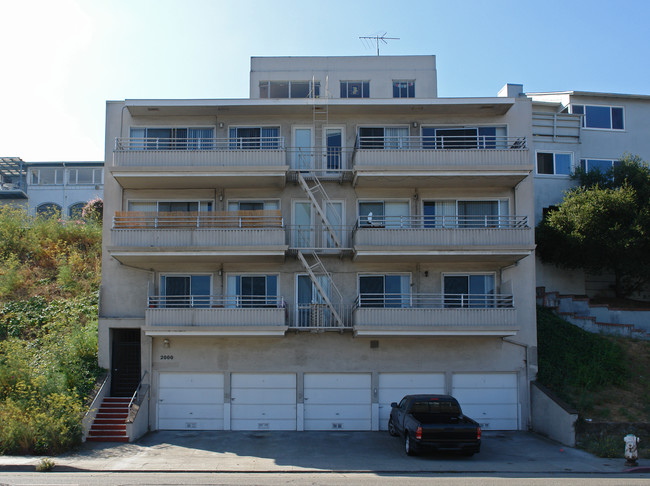 2000 Lakeshore/411 Wayne in Oakland, CA - Foto de edificio - Building Photo