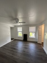 353 Crescent St, Unit Studio in Athol, MA - Building Photo - Building Photo