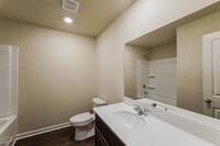 504 Clover Cir photo'