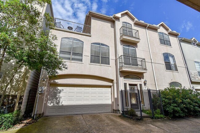 property at 5517 Venice St