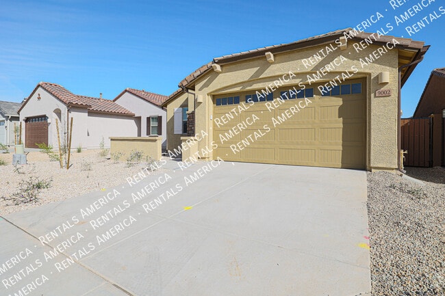 9002 W Rancho Dr in Glendale, AZ - Building Photo - Building Photo