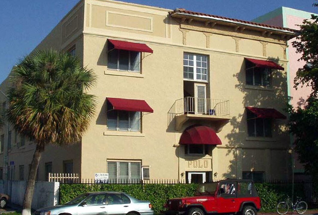The Polo Apartments in Miami, FL - Foto de edificio