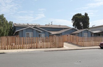 3808 Cottonwood St in San Diego, CA - Foto de edificio - Building Photo