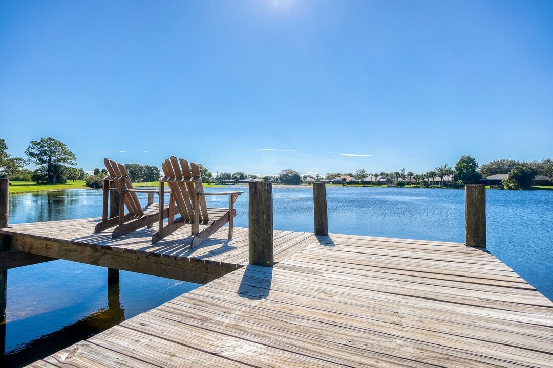 Lakes at Suntree in Melbourne, FL - Building Photo