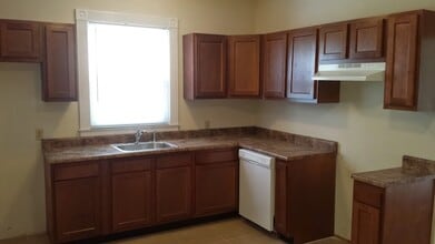 418 N Buchanan St in Edwardsville, IL - Building Photo - Building Photo