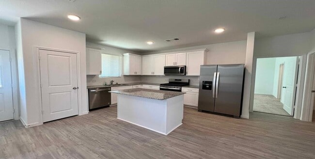 330 Shady Cedar Hl Ln in Willis, TX - Building Photo - Building Photo