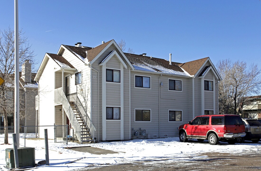 1042 Mazatlan Cor in Colorado Springs, CO - Building Photo