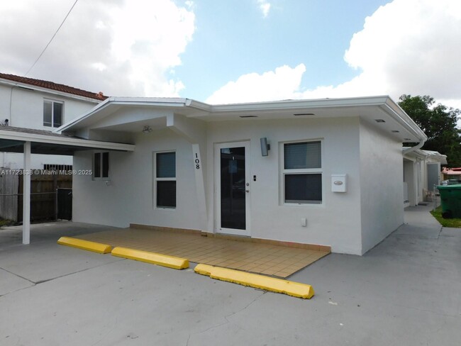 108 NW 48th Ave in Miami, FL - Building Photo - Building Photo