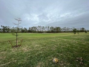 3947 Crosswater Dr in North Fort Myers, FL - Building Photo - Building Photo