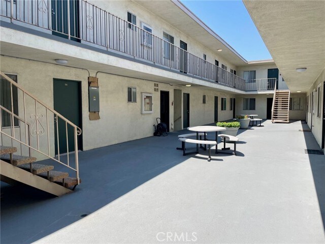 4777 W 132nd St-Unit -5 in Hawthorne, CA - Building Photo - Building Photo