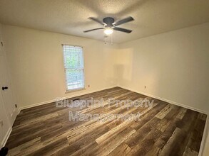 5997 Amber Hills Rd in Birmingham, AL - Foto de edificio - Building Photo
