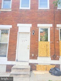 538 N Pulaski St photo'