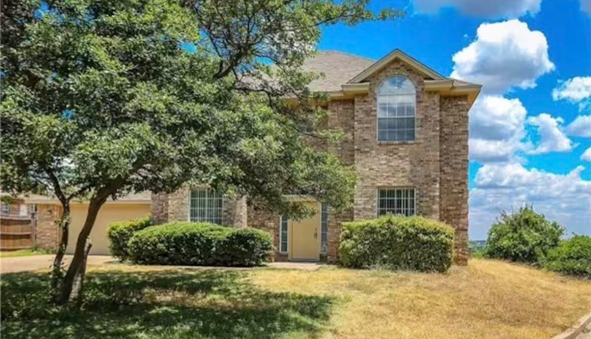 1915 Sutton Pl in Harker Heights, TX - Building Photo