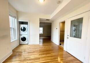 92 L St in Boston, MA - Building Photo - Building Photo