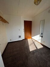 802-806 Queen Ave SE in Albany, OR - Building Photo - Building Photo