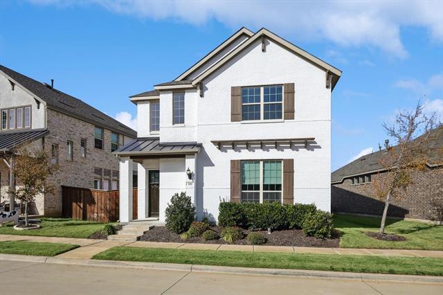 727 Waterbrook Pkwy in Argyle, TX - Building Photo