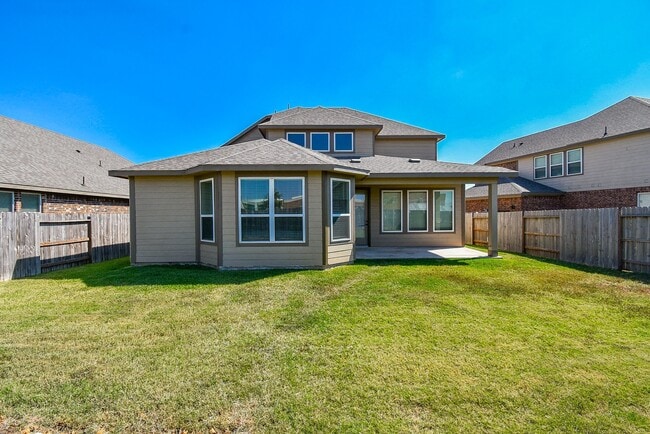 property at 2008 Harrow Oak Ln