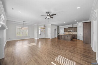 17050 Stonegate Dr in Athens, AL - Building Photo - Building Photo
