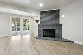 8835 Paso Robles Ave in Northridge, CA - Building Photo - Building Photo