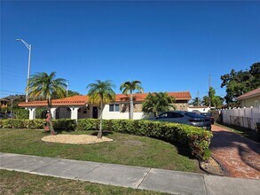 1191 W 53rd Terrace in Hialeah, FL - Building Photo - Building Photo