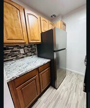 210 Atlantic Ave in Lynbrook, NY - Foto de edificio - Building Photo