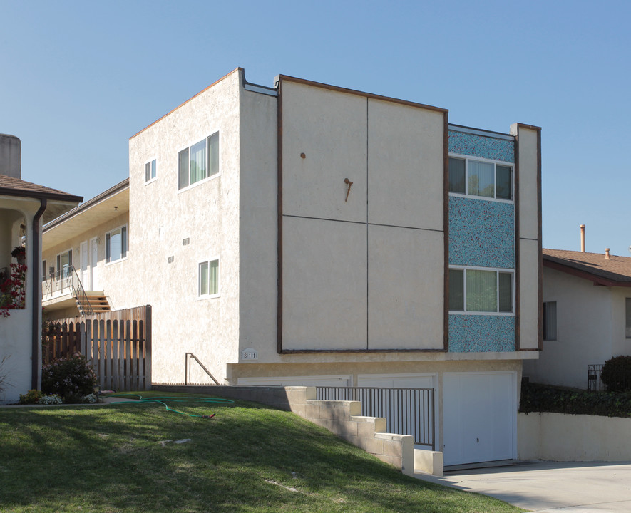 811 Amapola Ave in Torrance, CA - Building Photo