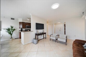 9021 SW 94th St in Miami, FL - Building Photo - Building Photo