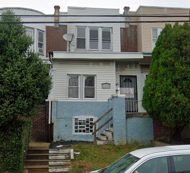 1421 S 56th St in Philadelphia, PA - Building Photo