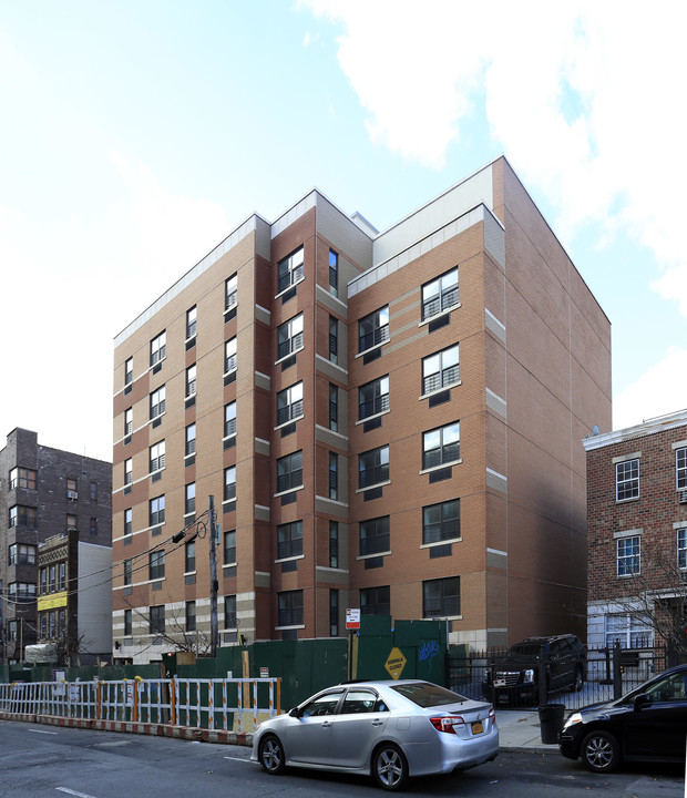 1969 Washington Ave in Bronx, NY - Building Photo