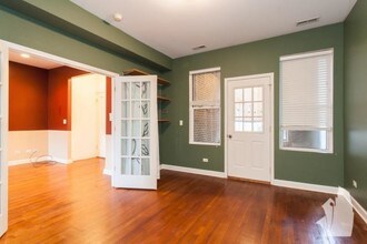 3355 W Wilson Ave in Chicago, IL - Building Photo - Building Photo